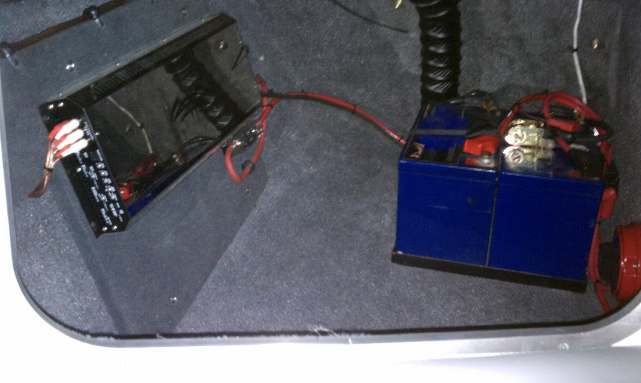 amps and battery.jpg